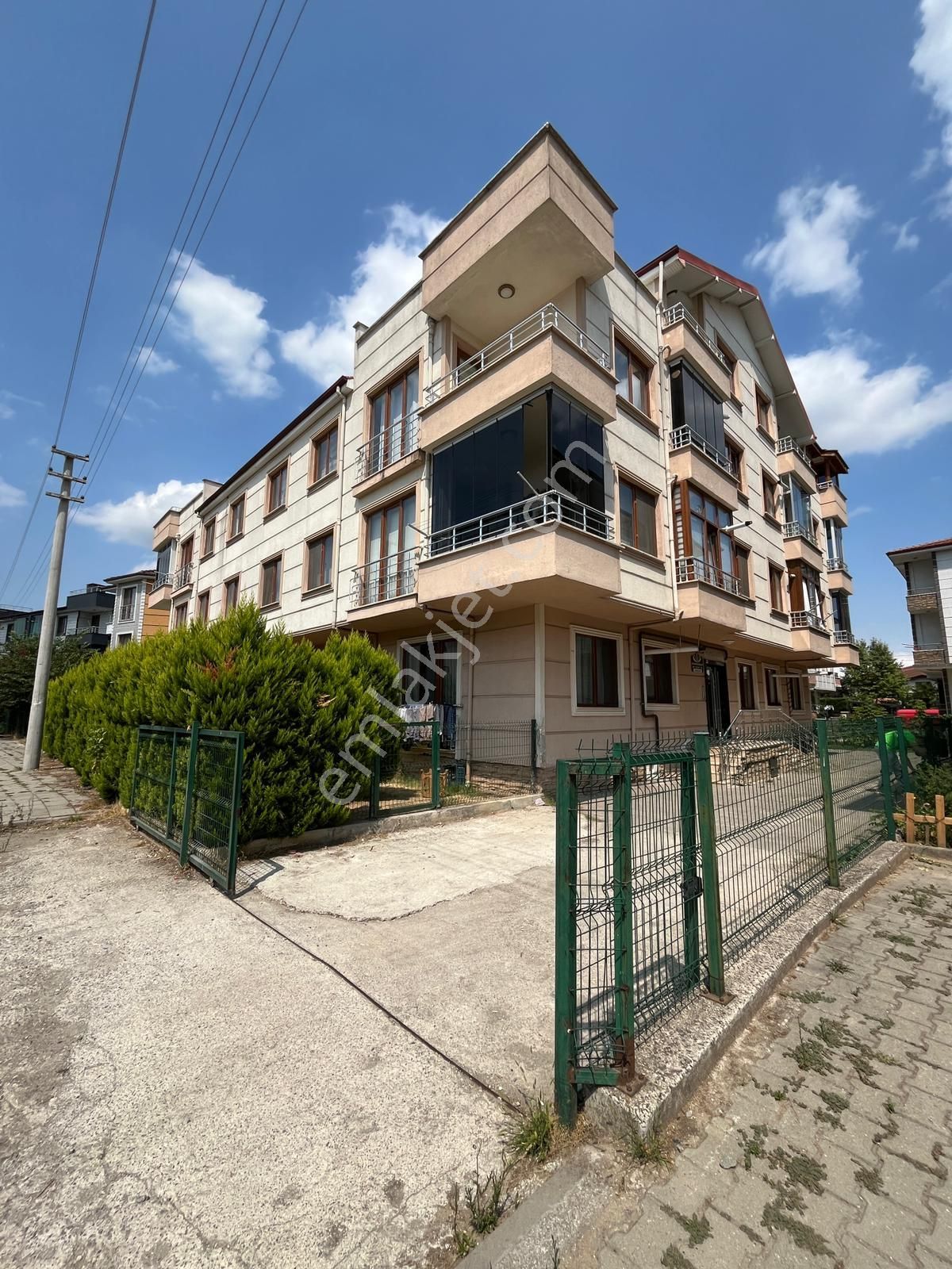 ***FİYAT DÜŞTÜ*** DÜZCE HAMİDİYE MAH. SATILIK 3+1 DAİRE 