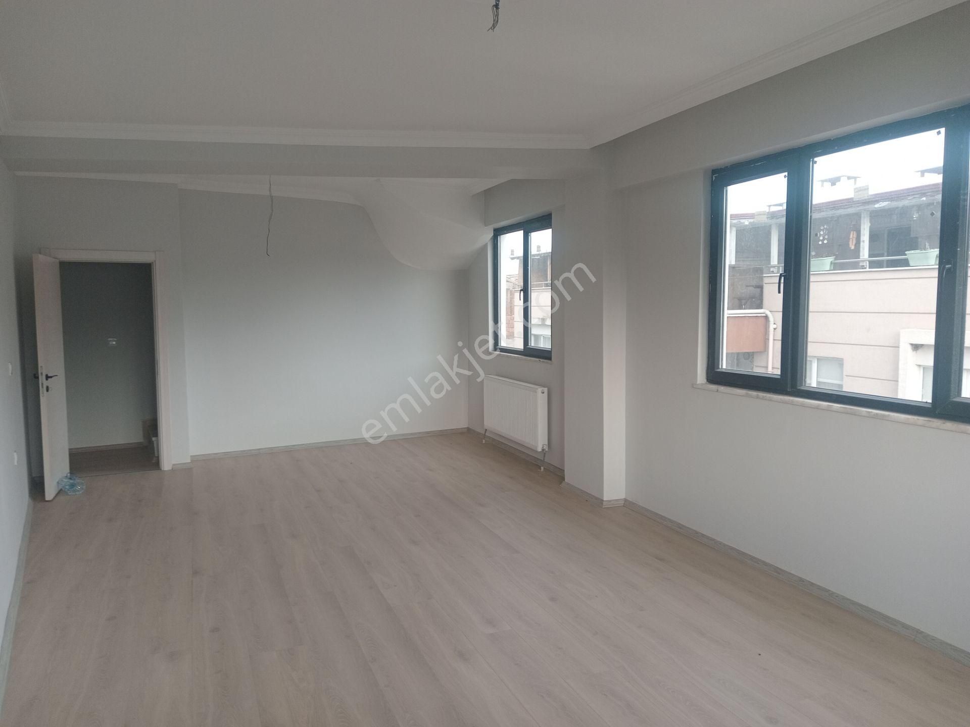  Yalova Altınova Hürriyet'te Satılık 4+1 Dubleks