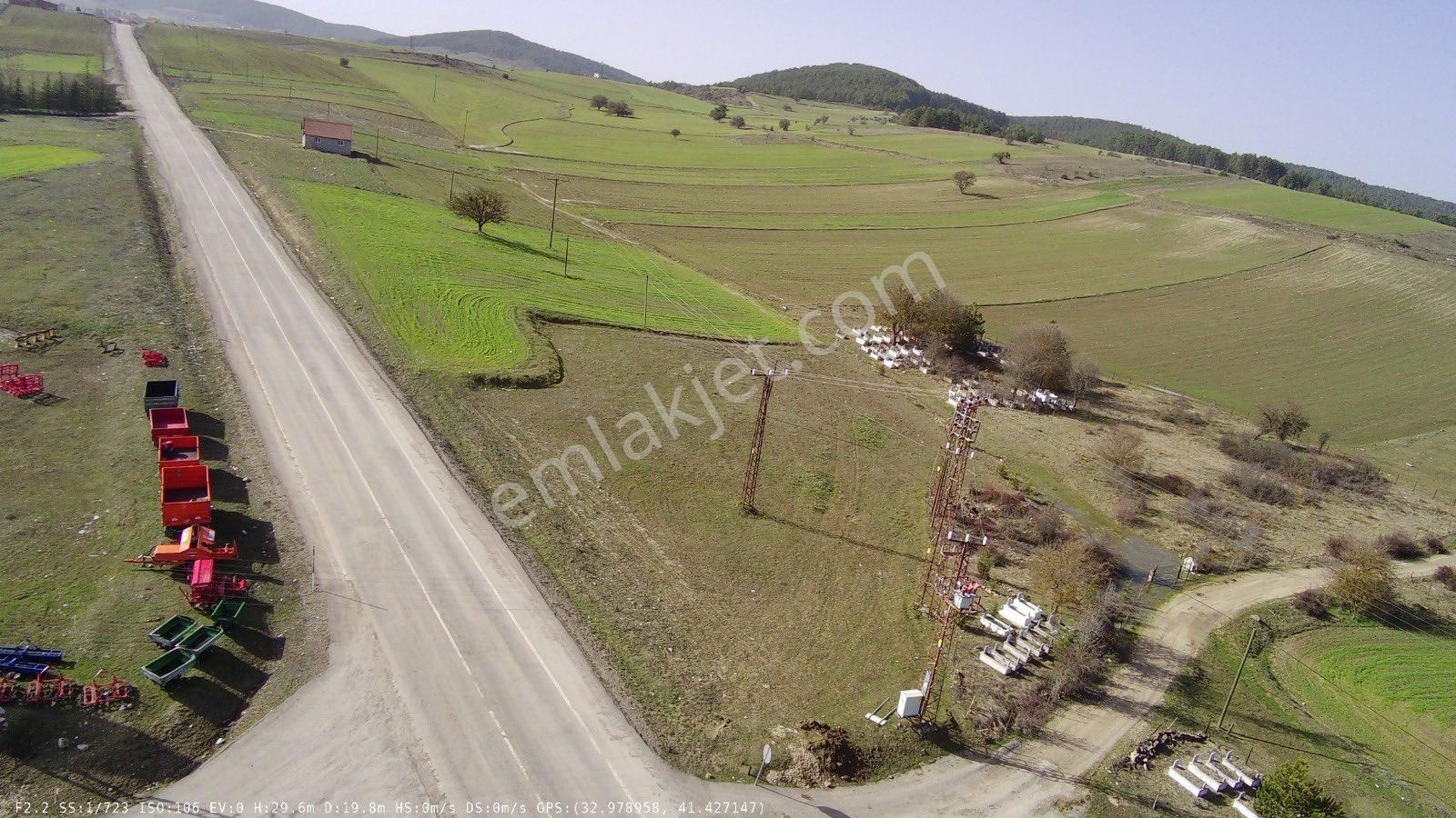 WİSREM SAFRANBOLUDAN EFLANİ AKÖRENDE ANA YOL ÜZERİ KUPON ARSA