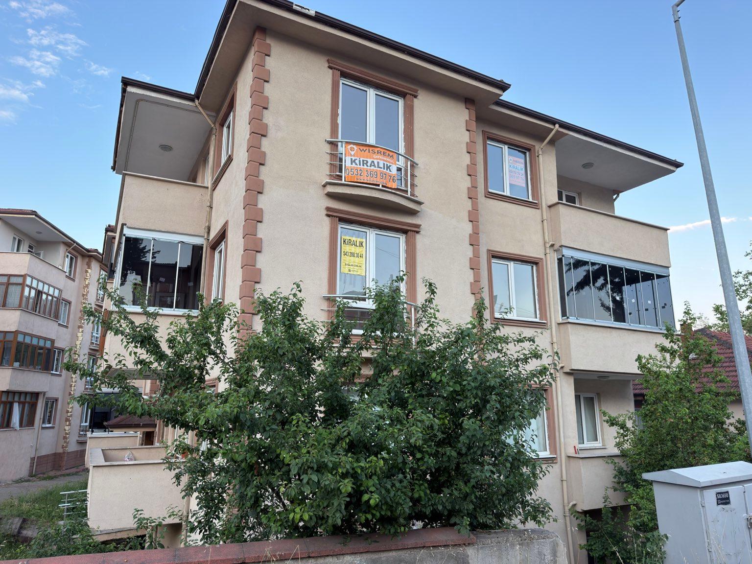 WİSREM SAFRANBOLUDAN MERKEZİ KONUMDA ÇOK FERAH 3+1 DAİRE