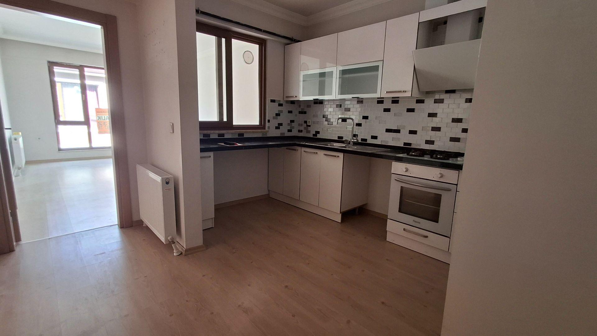 KOÇYAZI, DİLRUBA SİTESİ, 1+1 AYRI MUTFAK, NET 64m² KİRALIK DAİRE