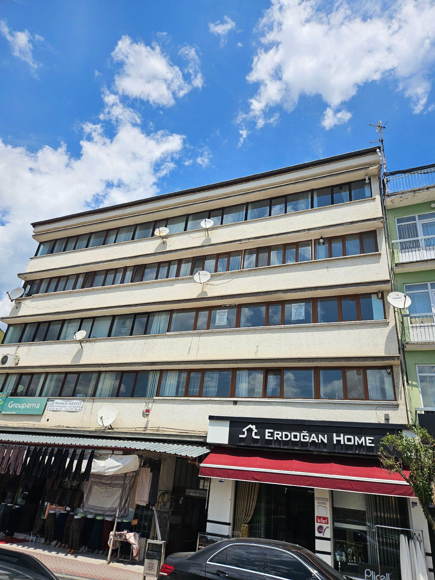 Merkezi lokasyonda 2+1 satılık arakat daire