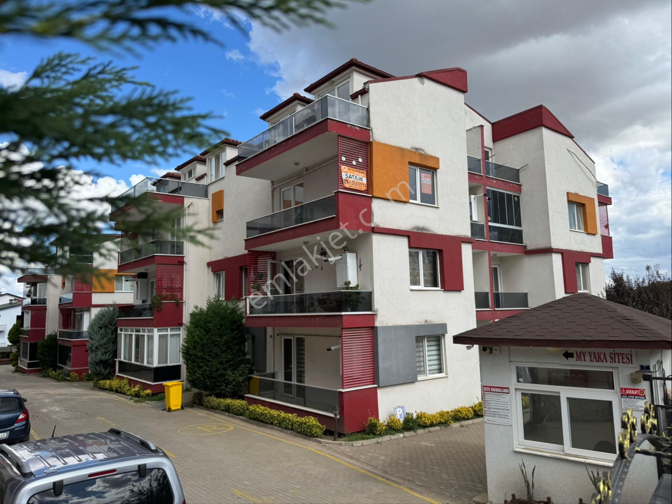  BAŞİSKELE MERKEZ DÖNGEL MH / 3+1 / SİTE İÇİ/ 165 M2