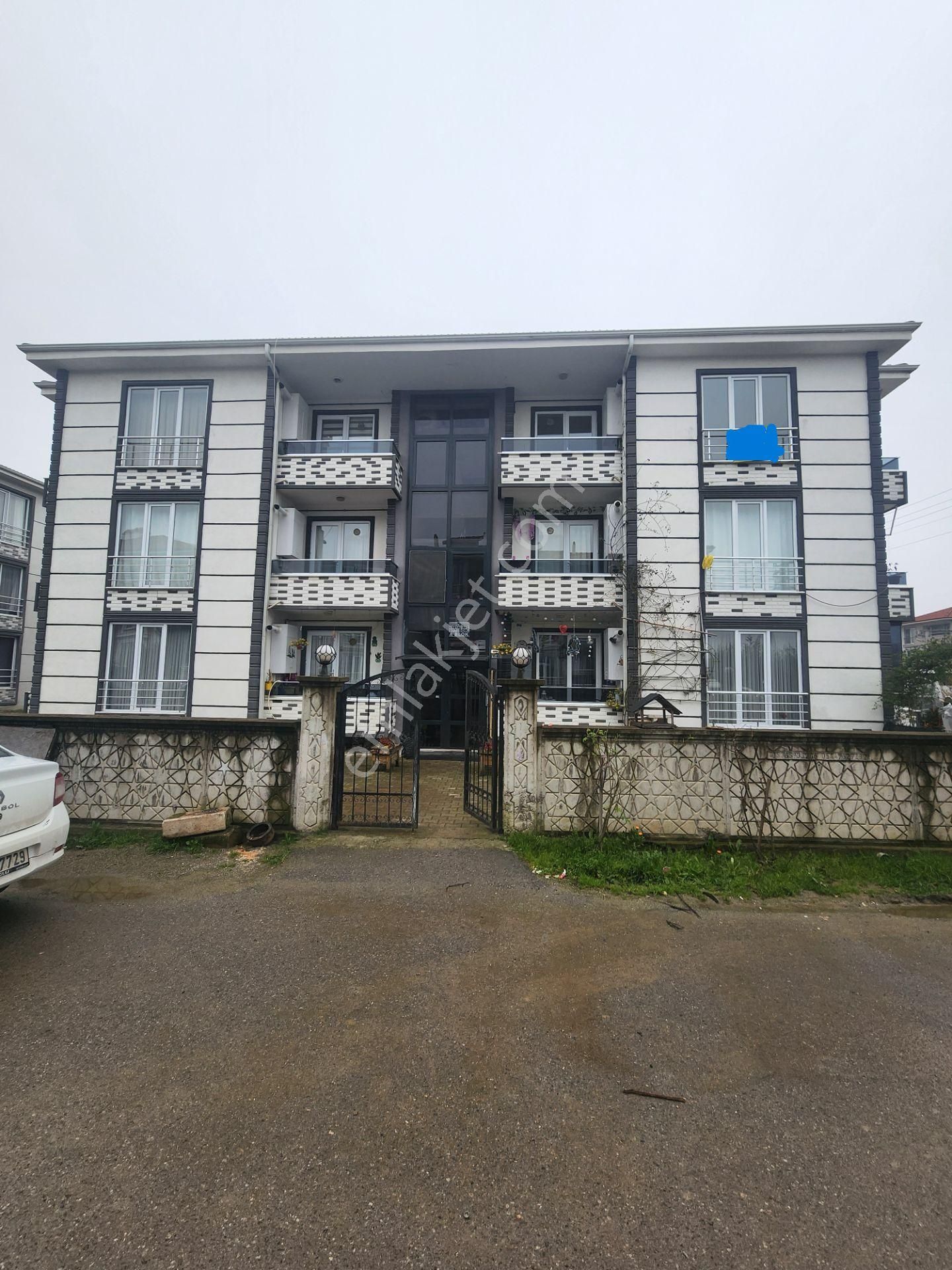  ADAPAZARI TEKELER'DE SİTE İÇERİSİNDE ÖNÜ FERAH 3+1 SATILIK DAİRE