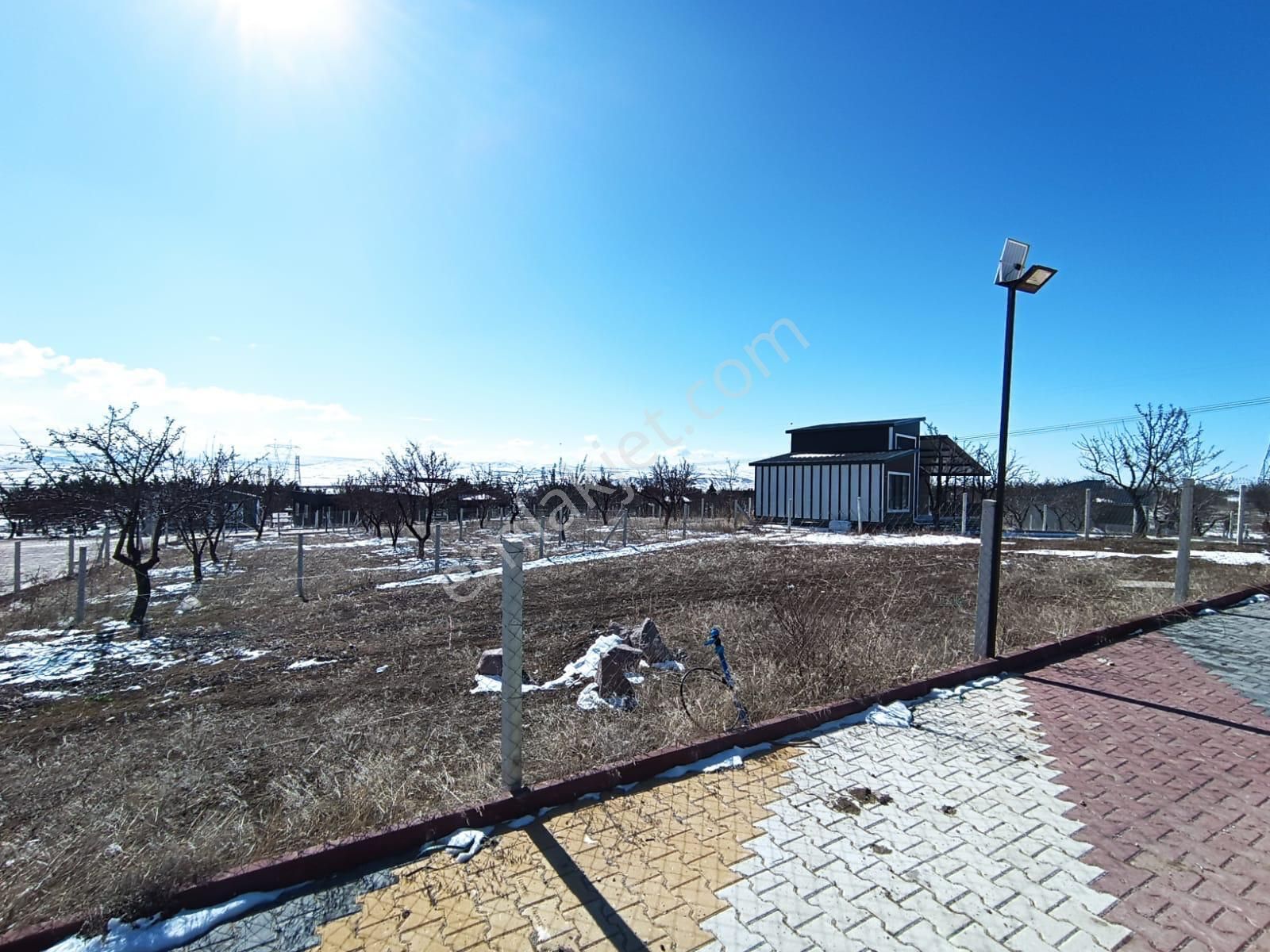  WİSREM GAYRİMENKUL'DEN GÖLBAŞI'NDA SATILIK BUNGALOV&HOBİ BAHÇESİ