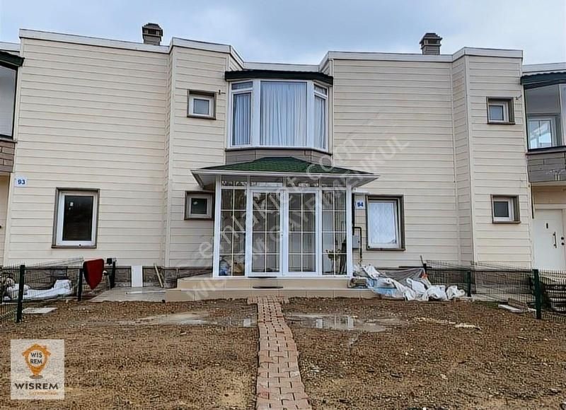 İNCEK'TE MOGAN GÖLÜ MANZARALI ÖZEL YAPIM LÜKS 4+1 VİLLA